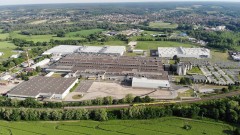 Elkezdték a régi gyárcsarnok átépítését az Opelnél